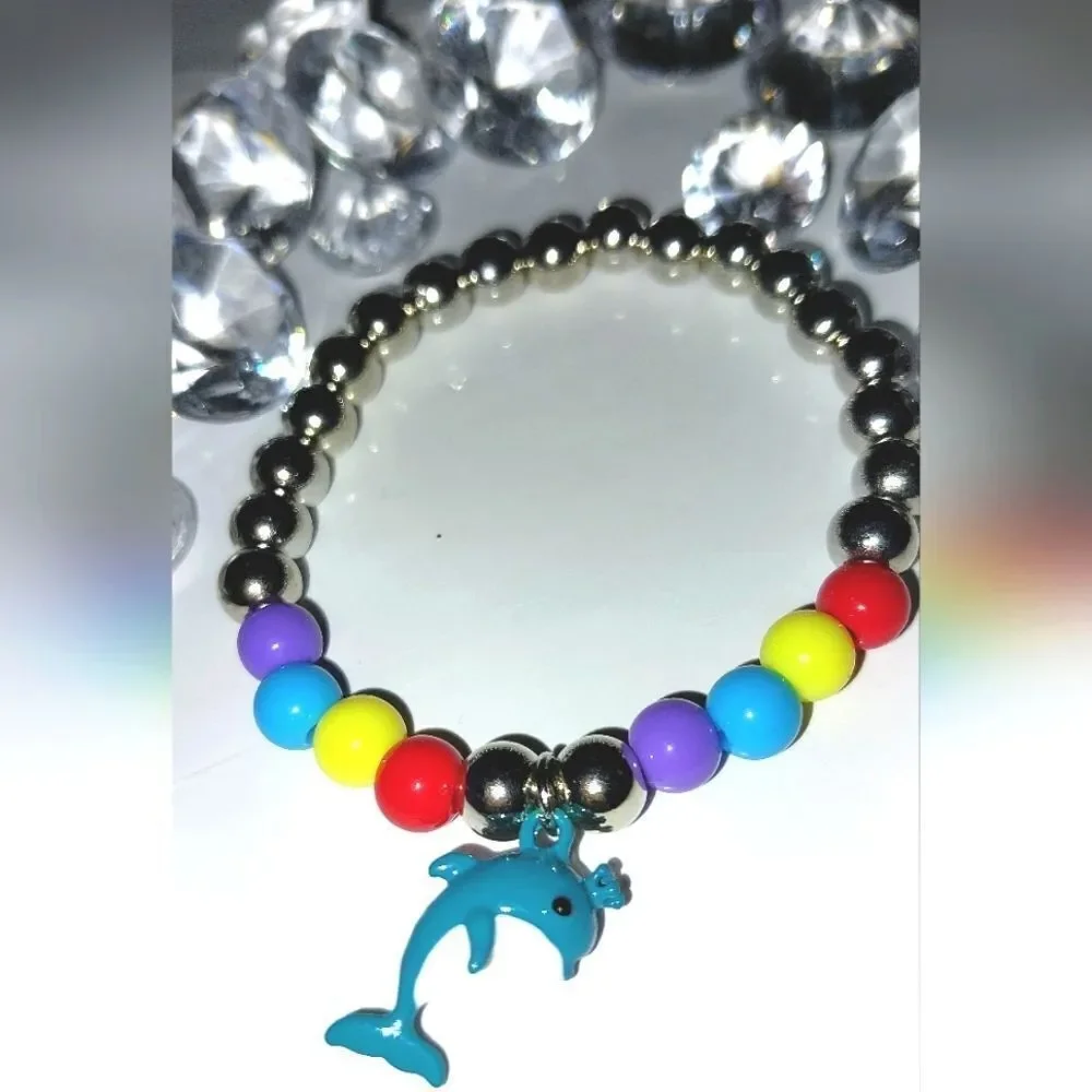 Beaded Super cute Dolphin Pendant Vharm Bracelet For Kids And Adults - Picture 3 of 6